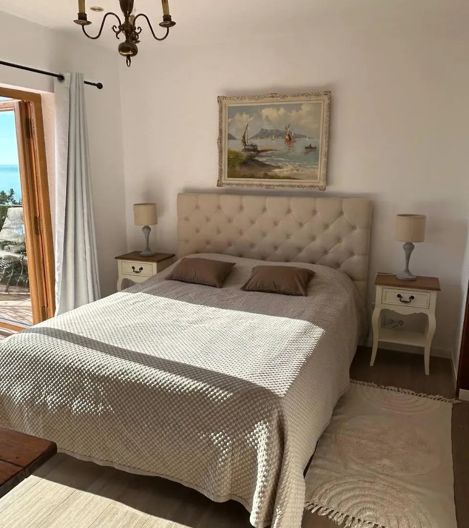 Villa Caprice 료렛 드 마르 0*,